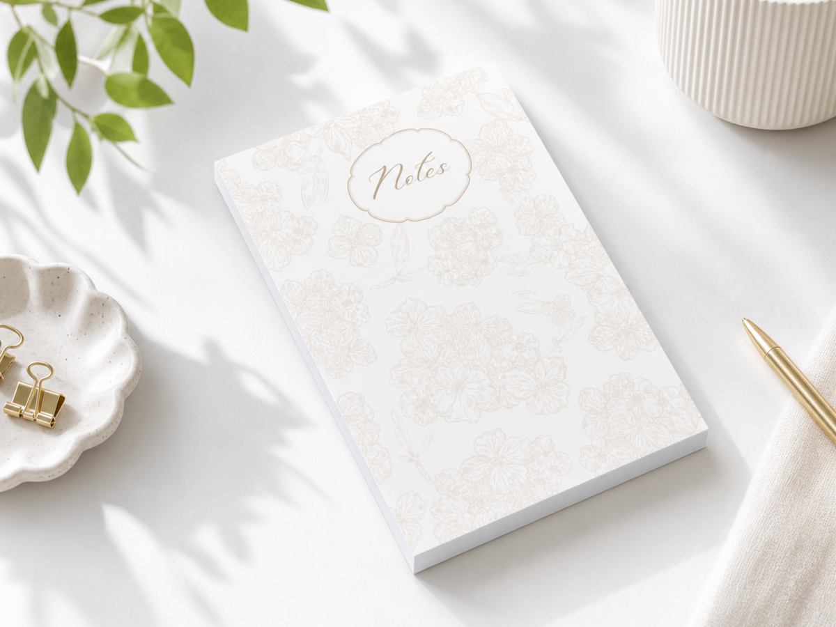Vintage style hydrangea notepad